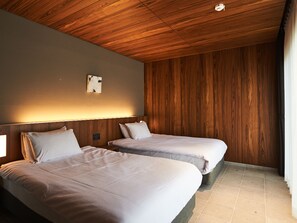 Luxury Maisonette Suite (Available from 8 years old)