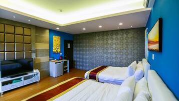 Desk, blackout curtains, rollaway beds, free WiFi