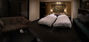 Twin Room | Soundproofing, free WiFi - Hotel FULULA - Adults Only (Osaka)