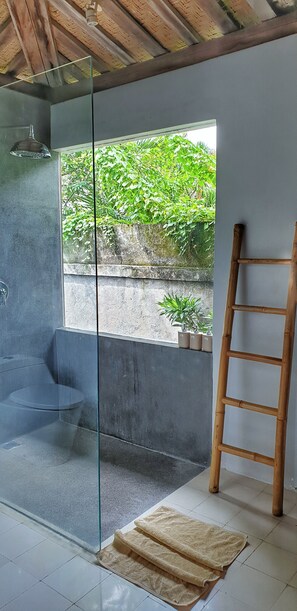 Villa, 2 Bedrooms | Bathroom shower