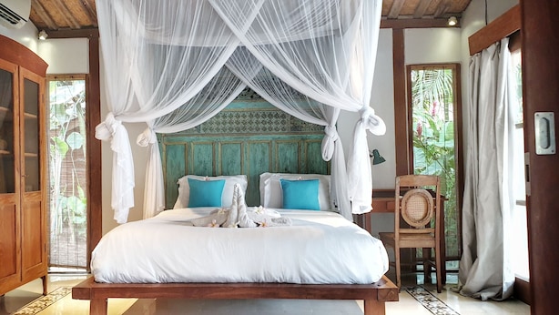 Villa, 2 Bedrooms | 2 bedrooms, iron/ironing board (on request), bed sheets - Villa Limasan (Cemagi)