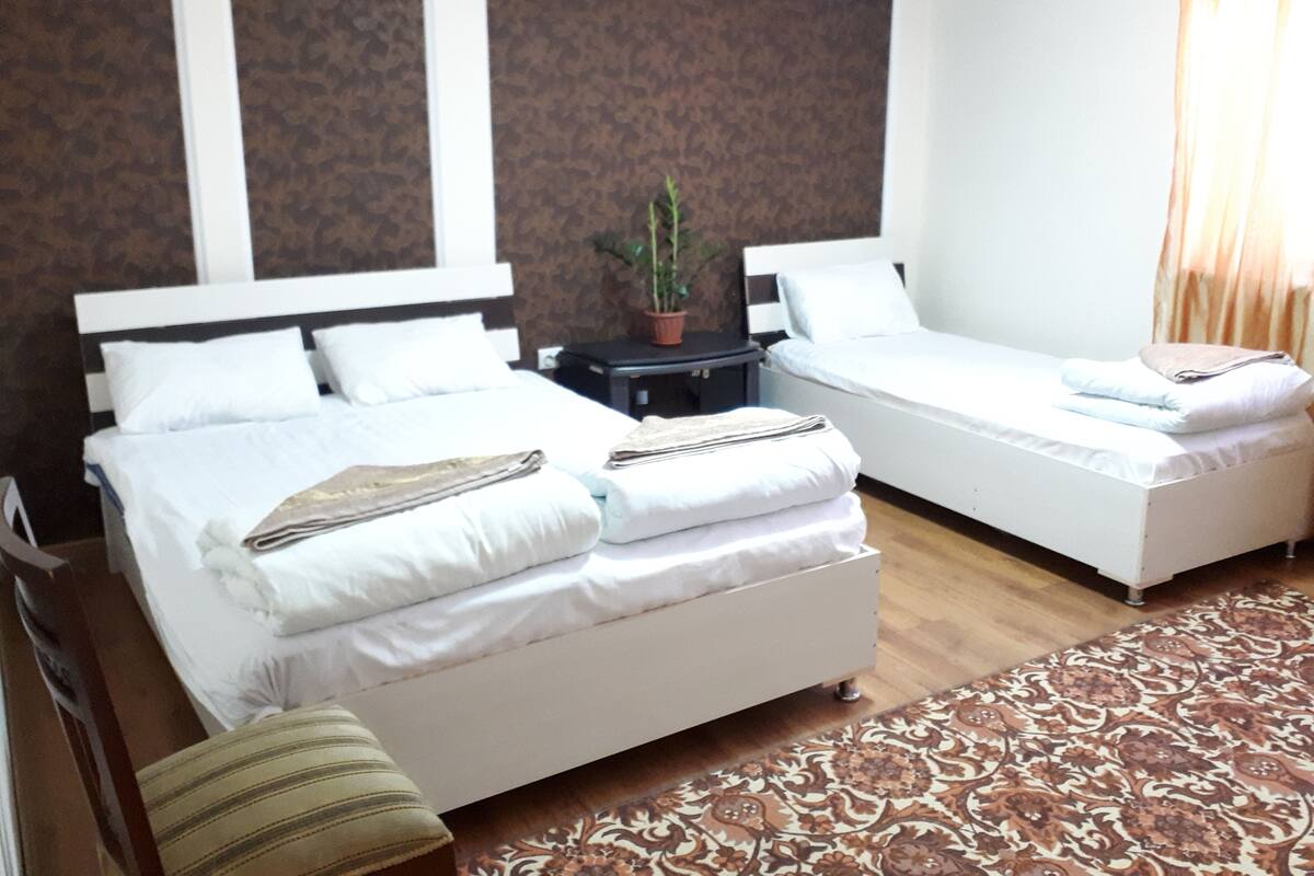 7 bedrooms, in-room safe, rollaway beds, free WiFi