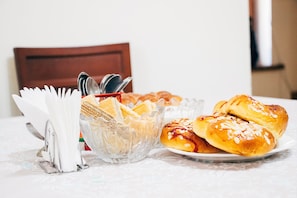 Daily continental breakfast (KZT 800 per person)