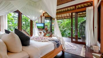 Villa, 3 habitaciones, piscina privada, vistas al valle | 3 dormitorios, caja fuerte, escritorio y cortinas opacas