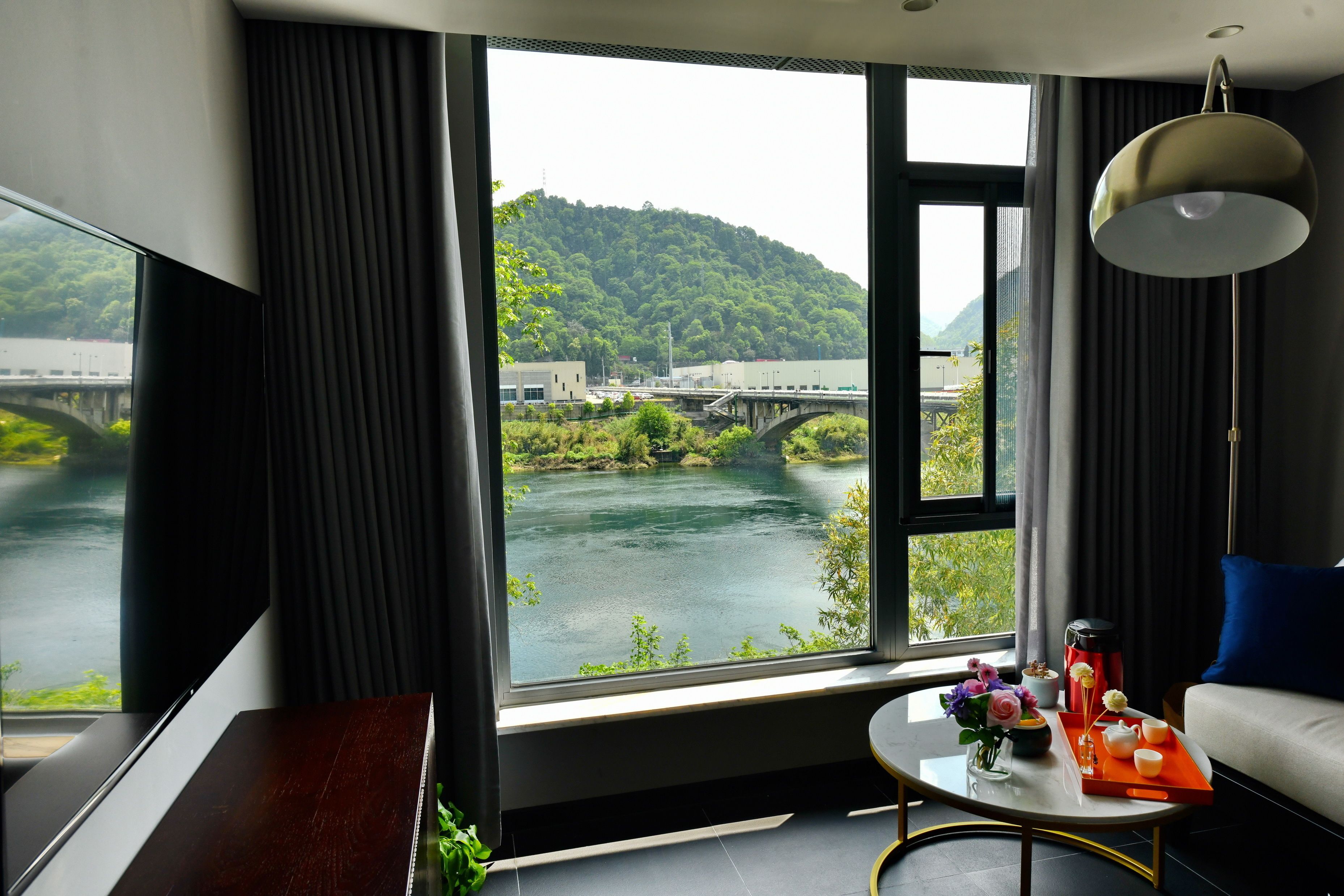 奢華江景大床房 | 客廳 | 電視