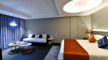 1 bedroom, desk, blackout curtains, free WiFi