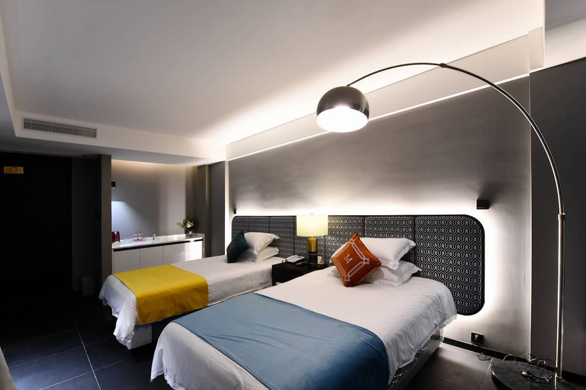 Deluxe Twin Room, River View | 1 bedroom, desk, blackout drapes, WiFi (free)