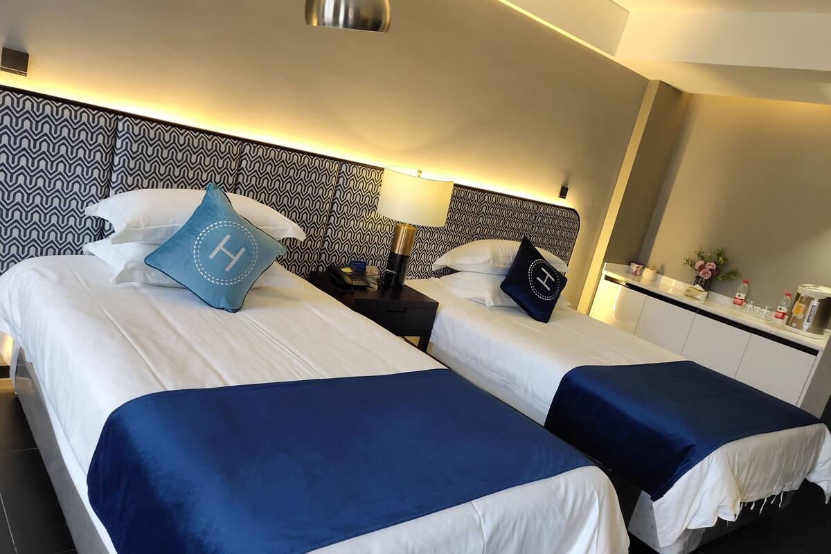 Premier Twin Room, River View | 1 bedroom, desk, blackout curtains, free WiFi