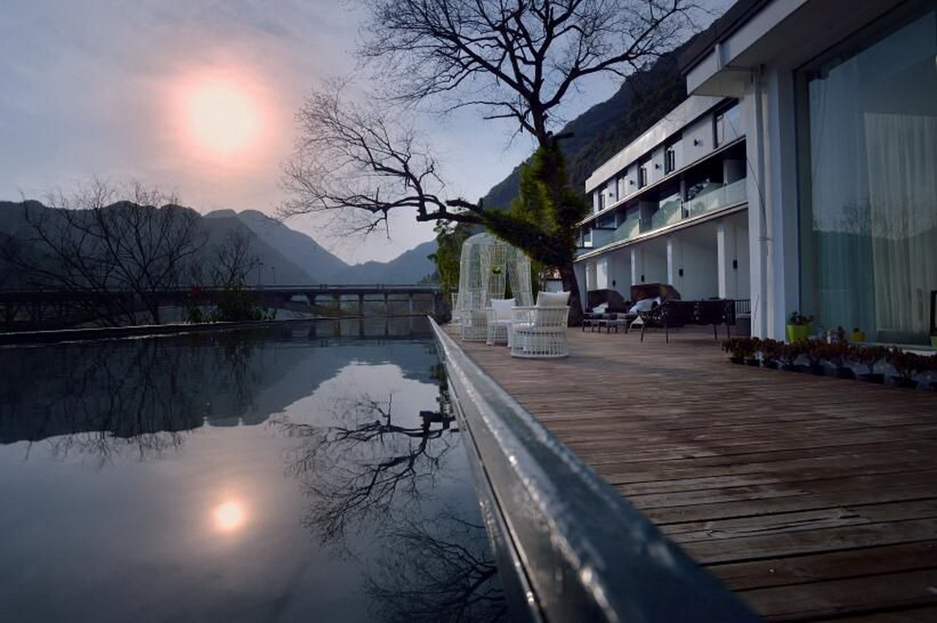 Pemandangan dari bilik