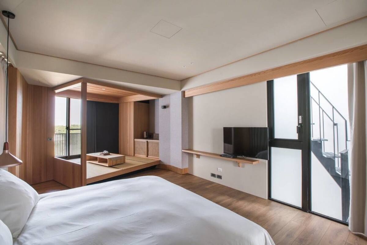 In-room safe, desk, blackout curtains, free WiFi