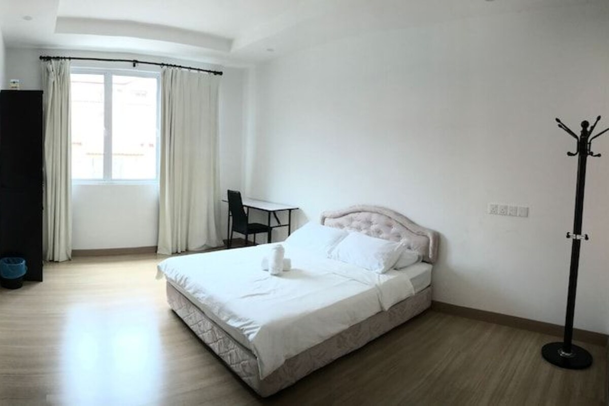 Desk, iron/ironing board (on request), WiFi (free)