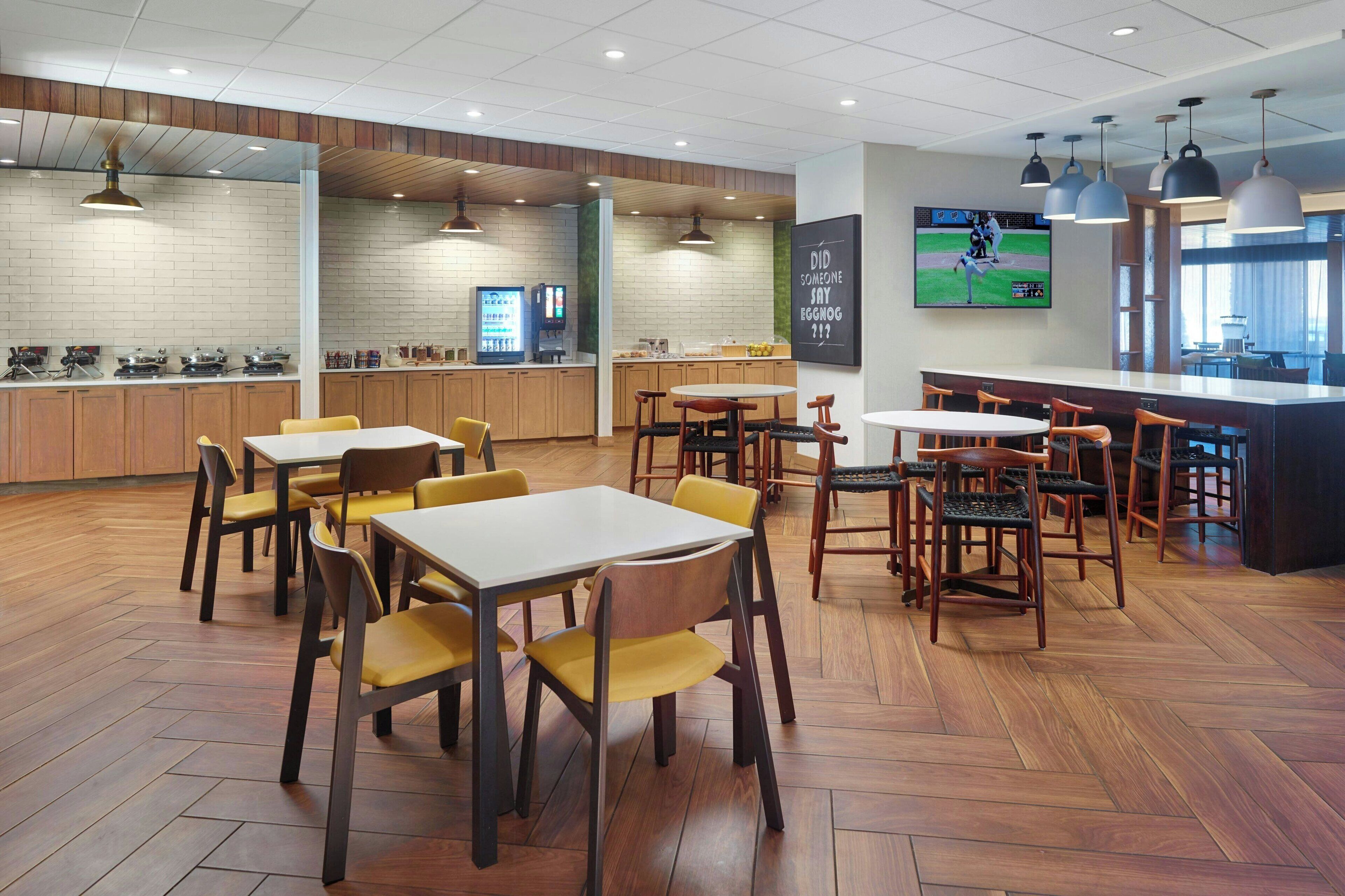 free daily full breakfast