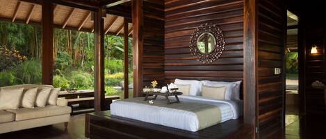 Cofres nos quartos, escrivaninha, Wi-Fi de cortesia, roupa de cama