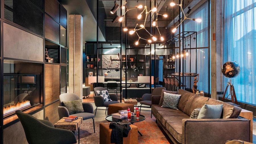 Moxy Copenhagen Sydhavnen