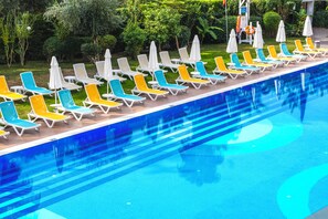 Innenpool, Außenpool