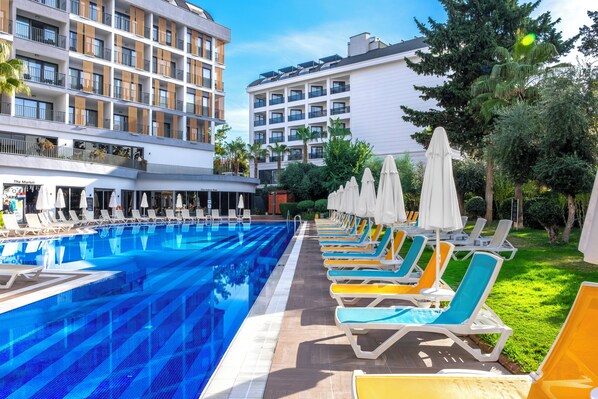 Indoor pool, outdoor pool