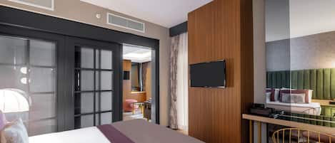 Suite | Minibar, soundproofing, free WiFi