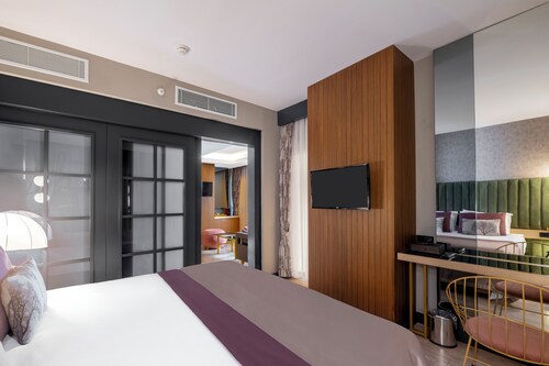 The Raga Side - Adults Only - All inclusive