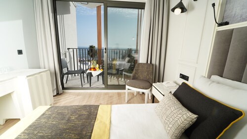 The Raga Side - Adults Only - All inclusive