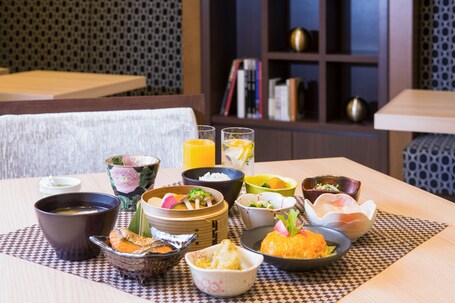 Mitsui Garden Hotel Kyoto Station - Image 10