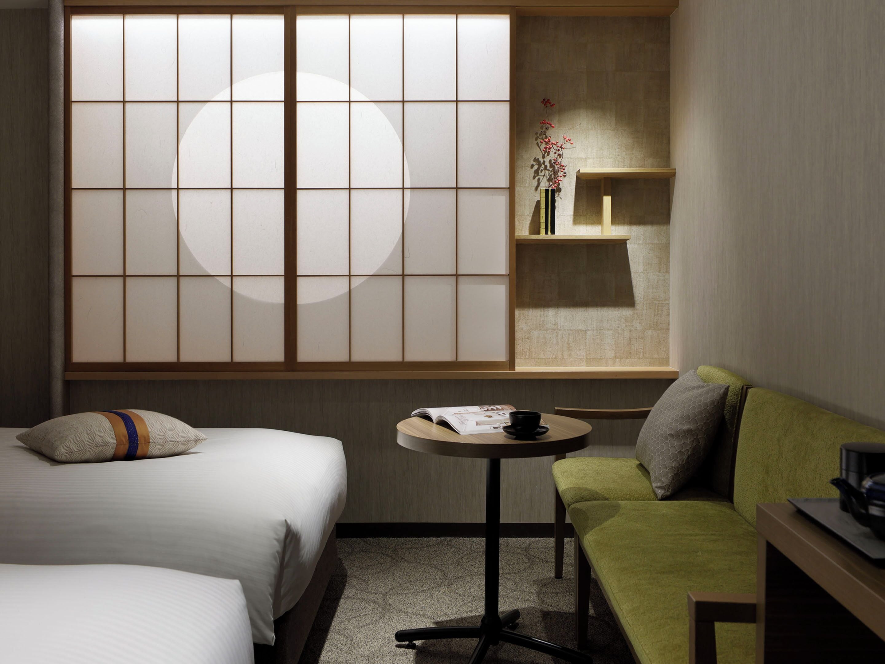 Down duvets, in-room safe, desk, blackout curtains