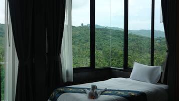 Standard Room, 1 King Bed, Non Smoking, Hill View