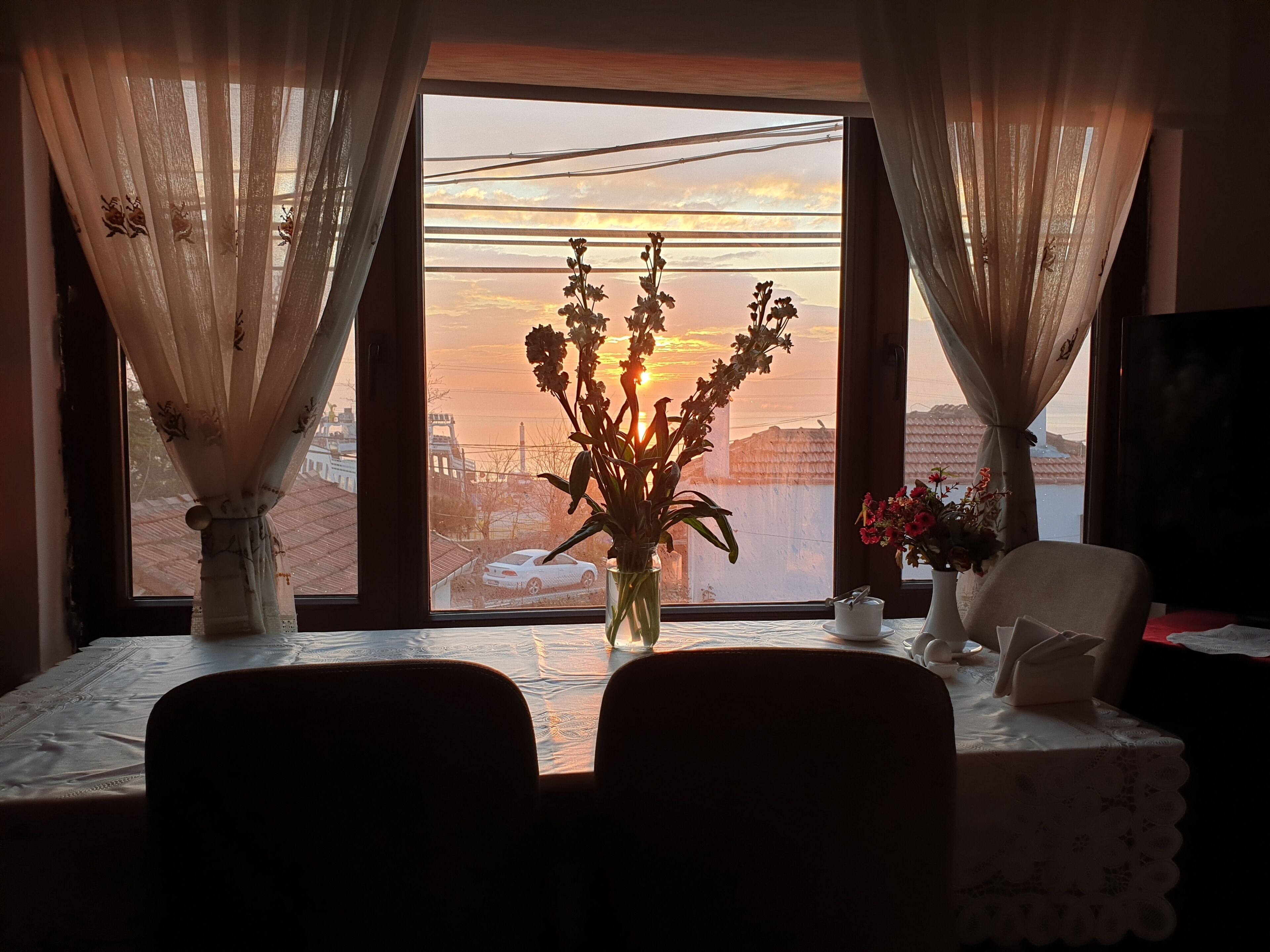 daily continental breakfast (try 8 per person)