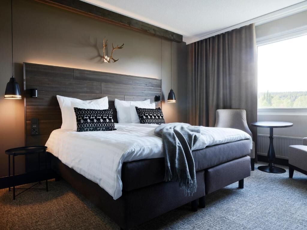 1 bedroom, laptop workspace, blackout curtains, free WiFi