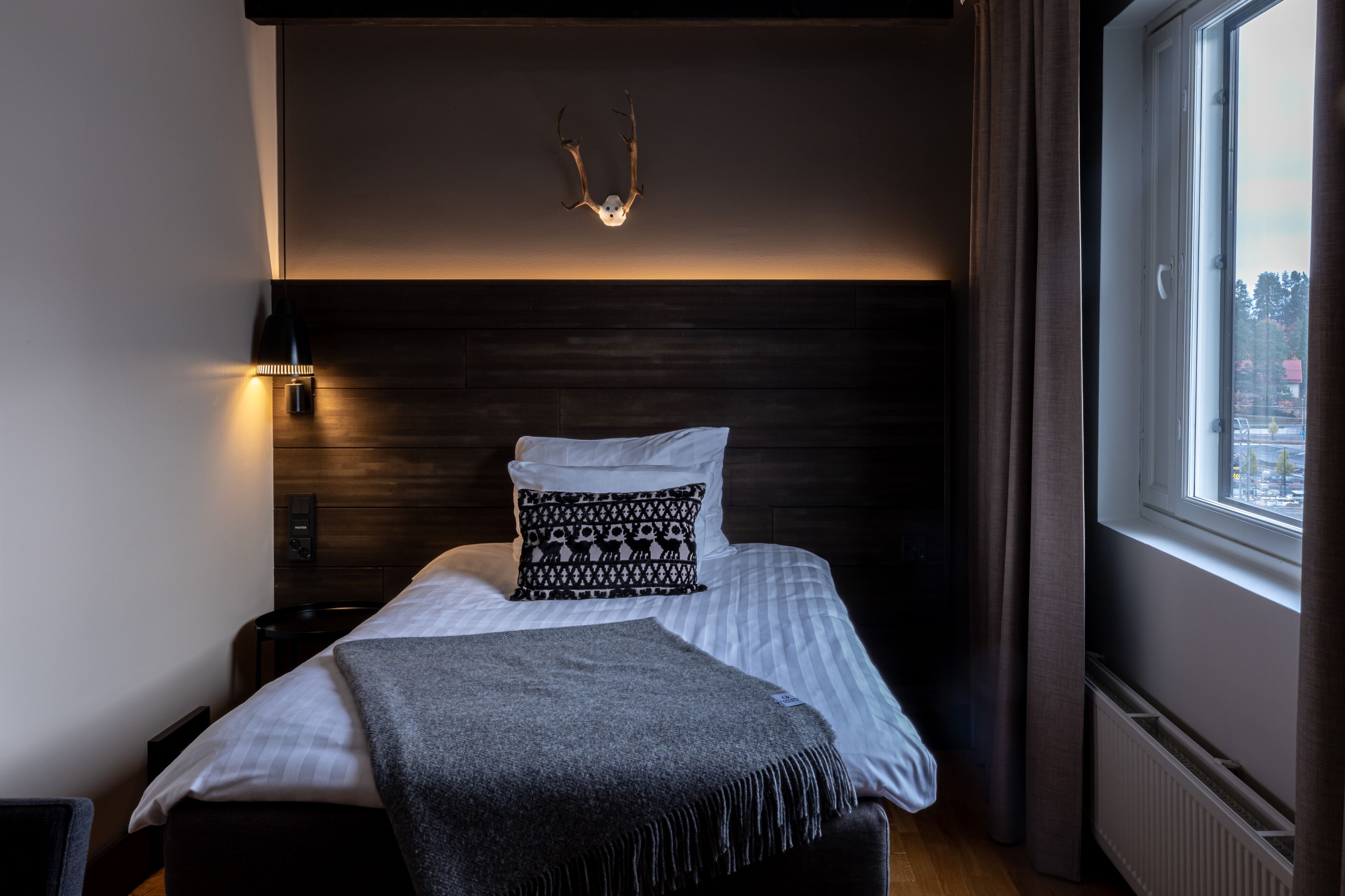 comfort single room | 1 bedroom, laptop workspace, blackout curtains, free wifi