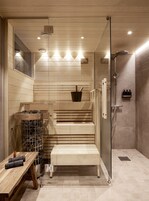 Lapland Suite (with sauna) | 浴室 | 免费洗浴用品、吹风机、坐浴桶、毛巾