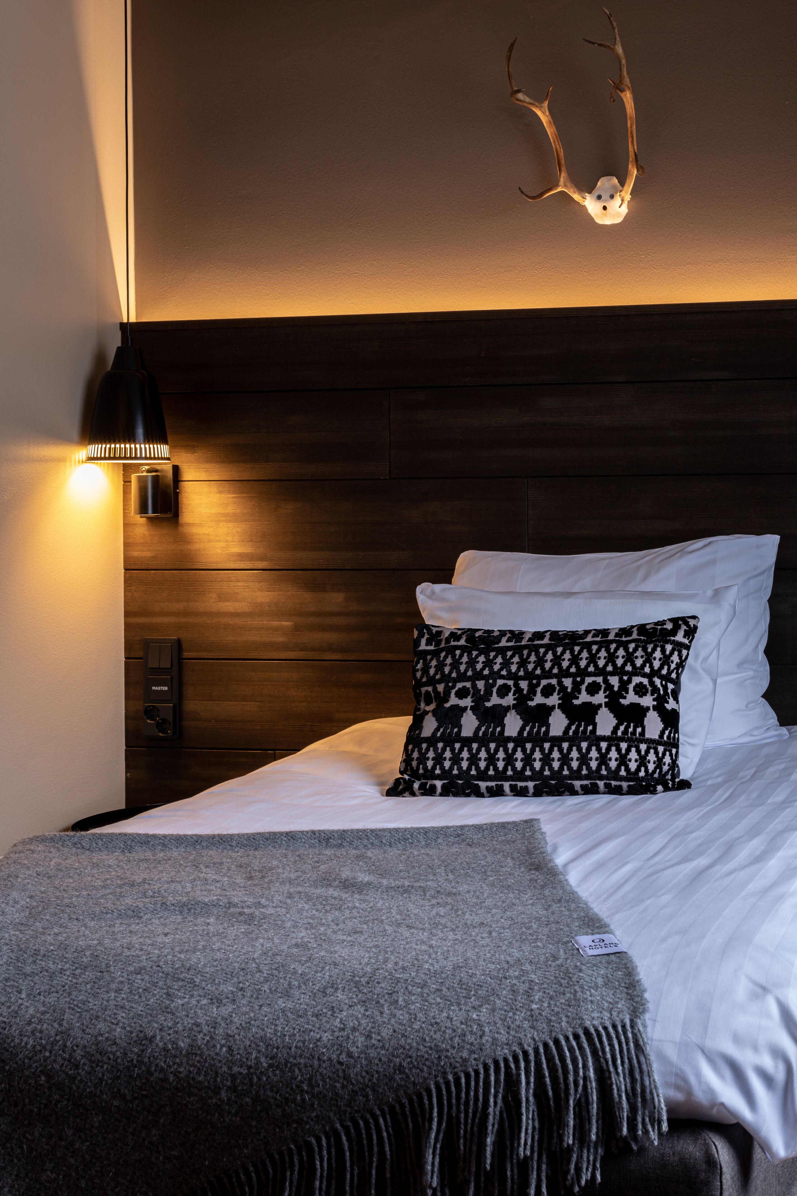 comfort single room | 1 bedroom, laptop workspace, blackout curtains, free wifi