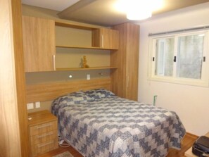 Apartment, Multiple Beds, Non Smoking | Iron/ironing board, free WiFi, bed sheets