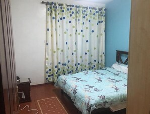 واي فاي مجانًا وملاءات أسرّة