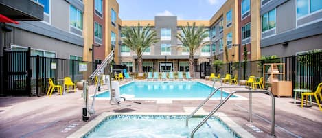 Outdoor pool, sun loungers