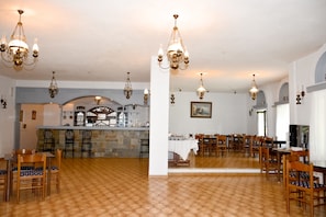 Bar (in der Unterkunft)