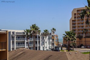 Condo, 2 Bedrooms | Exterior