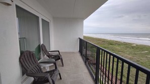Condo, 3 Bedrooms | Property grounds