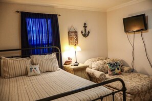 Condo, 3 Bedrooms