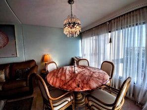 Condo, 2 Bedrooms | Dining