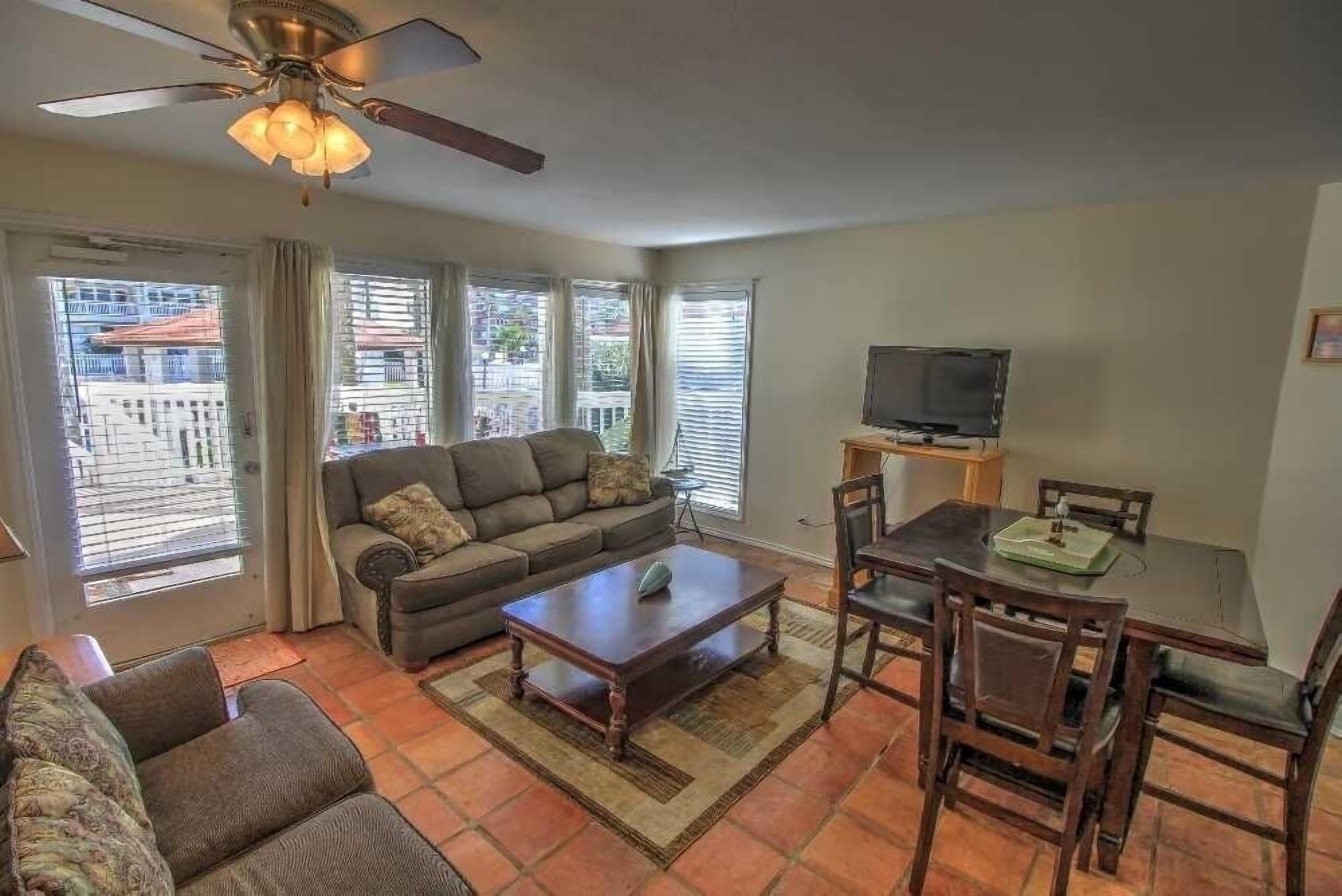 Apartment, 2 Schlafzimmer | Wohnbereich