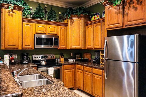 Lantana Landing 1 Minium 2 Bedroom Condo by RedAwning