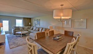 Apartment, 3 Schlafzimmer | Eigene Küche | Kühlschrank, Ofen, Wasserkocher mit Kaffee-/Teezubehör, Toaster