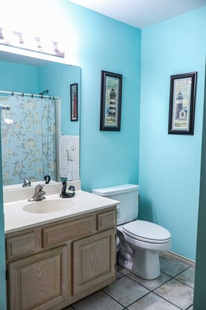 Townhome, 2 Bedrooms | Bathroom | Towels - The Campeche Town House 2 Bedroom Townhouse by RedAwning (South Padre Island)