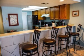 Condo, 2 Bedrooms | Private kitchen | Fridge, oven, coffee/tea maker, toaster