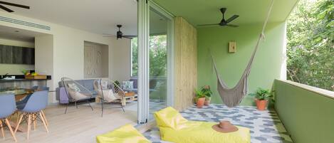 Apartemen Deluks | Teras/patio