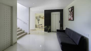 Standard Double Room | Minibar, desk, iron/ironing board, free WiFi