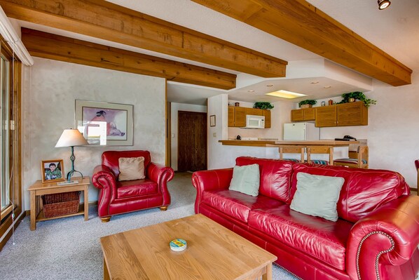 Apartment, 2Â Schlafzimmer | Wohnbereich