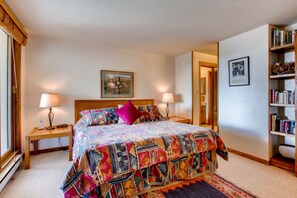 Condo, 2 Bedrooms | 2 bedrooms, free WiFi - Large 2 Br With Open Floorplan 2 Bedroom Condo - No Cleaning Fee! by RedAwning (Crested Butte)