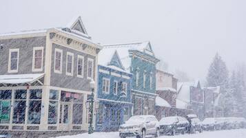 Condo, 2 Bedrooms | Exterior