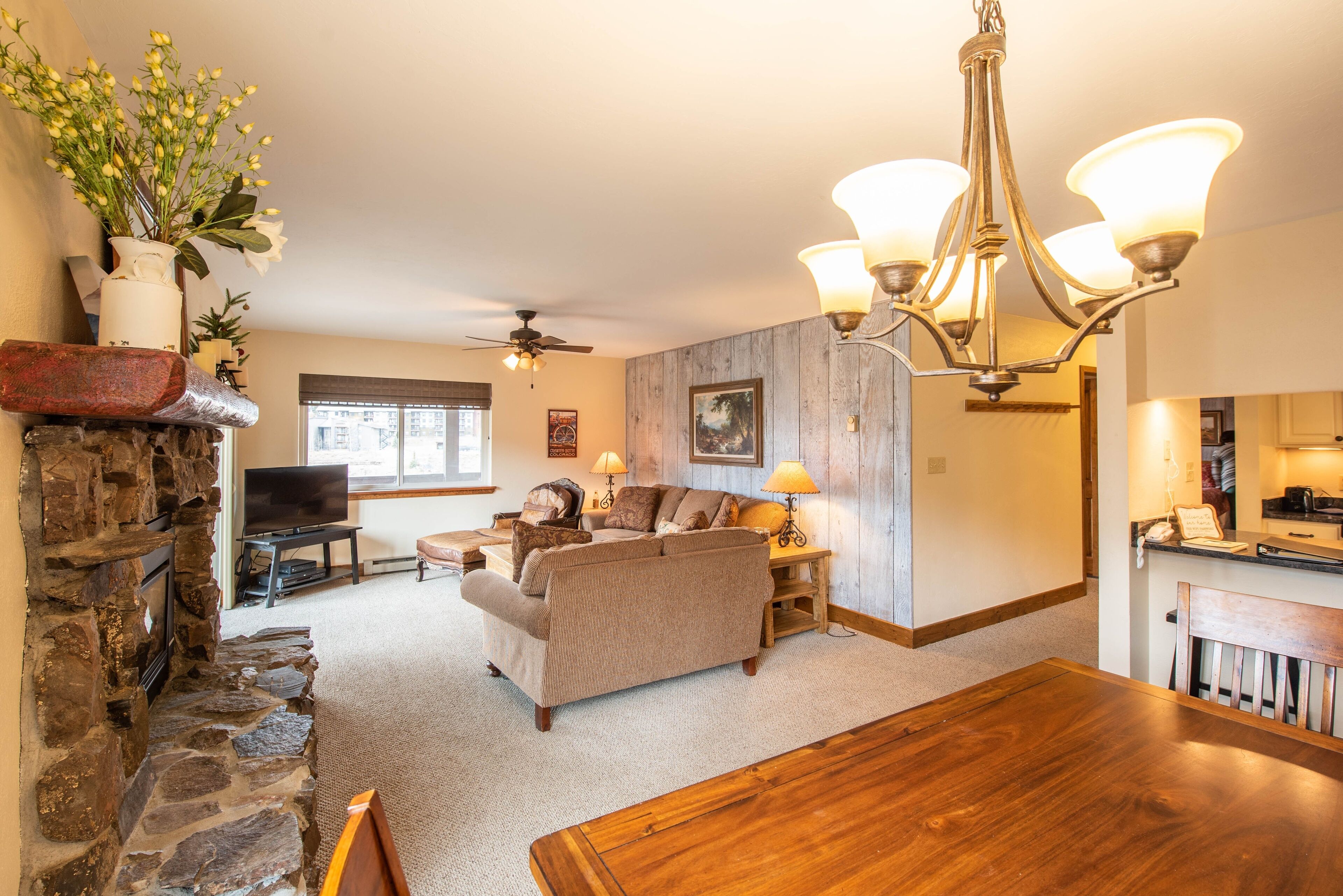 Evergreen 2br- Renovated Kitchen 2 Bedroom Condo - No Cleaning Fee! by RedAwning